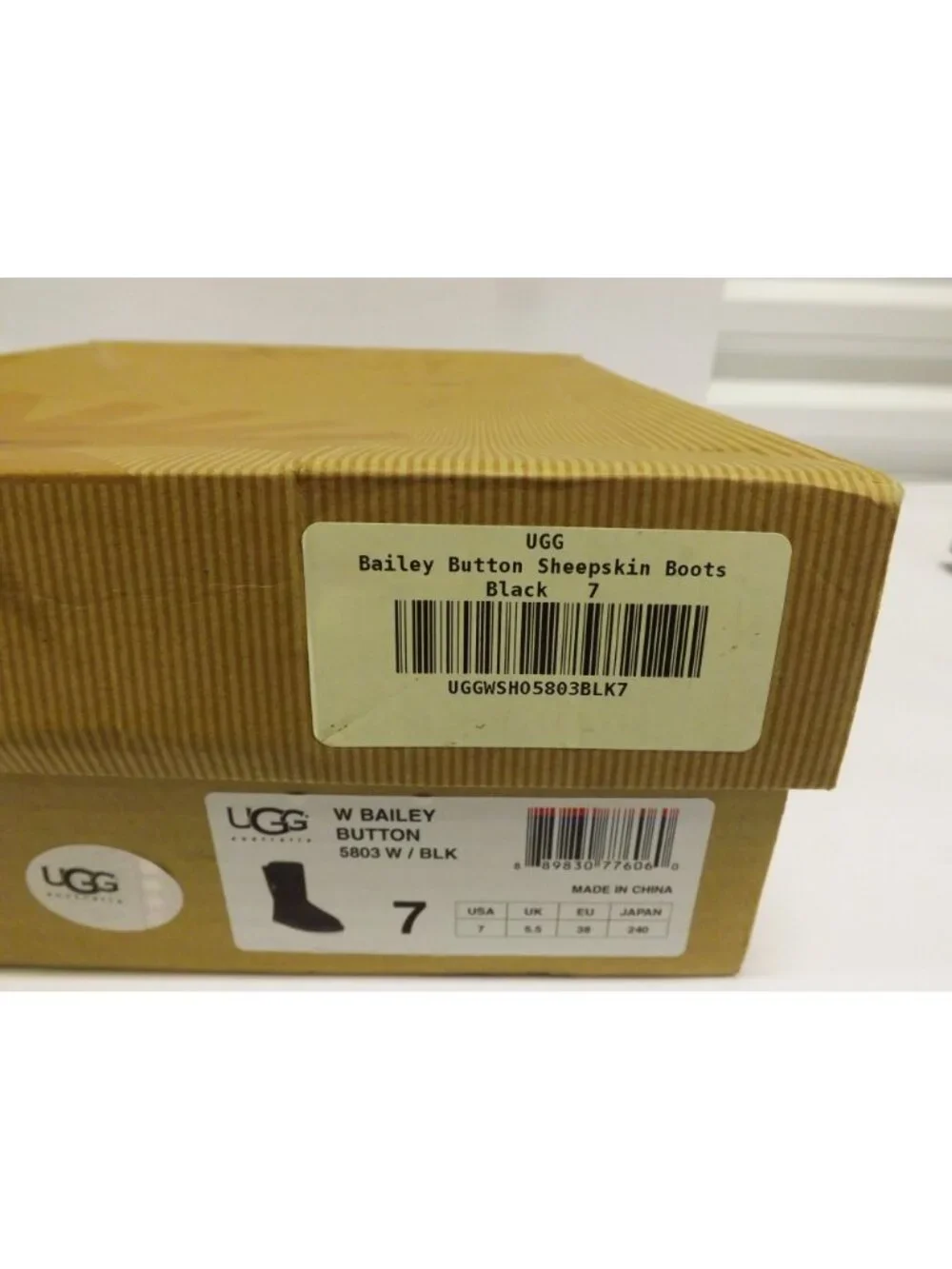 UGG Womens Bailey Button Boots Black Size 7 New In Box With Tags